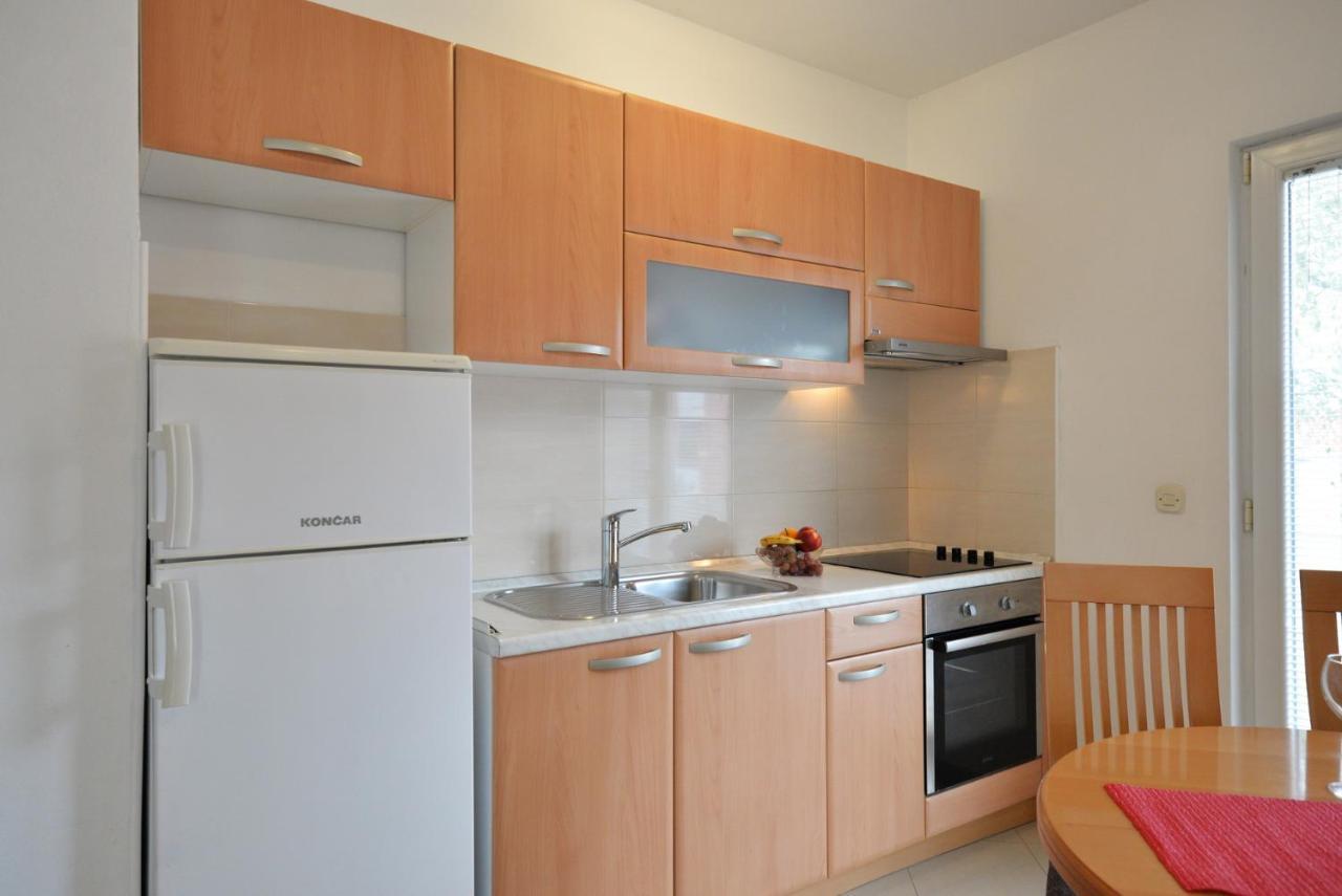 Apartmani Vedrana, Муртер Экстерьер фото