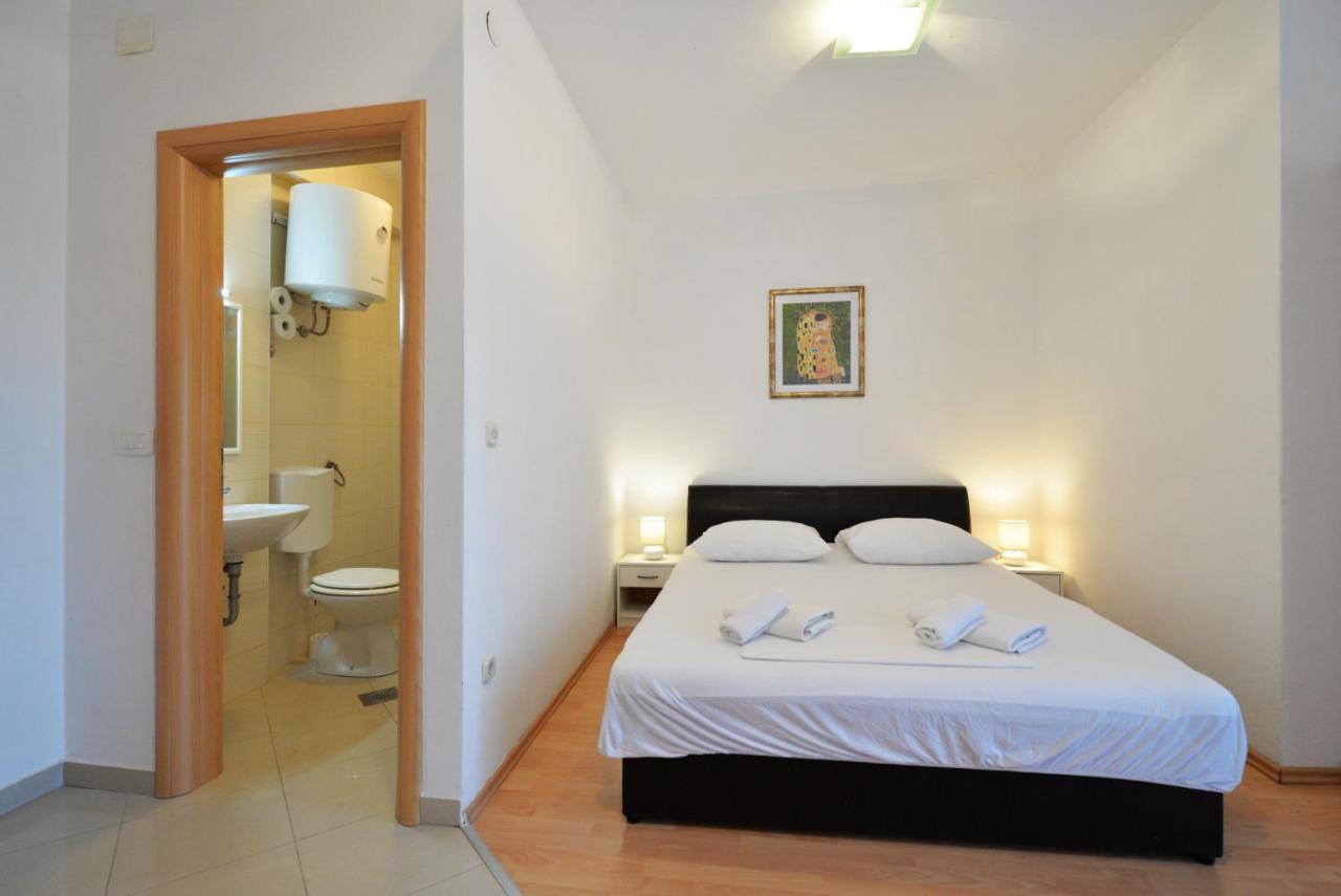Apartmani Vedrana, Муртер Экстерьер фото
